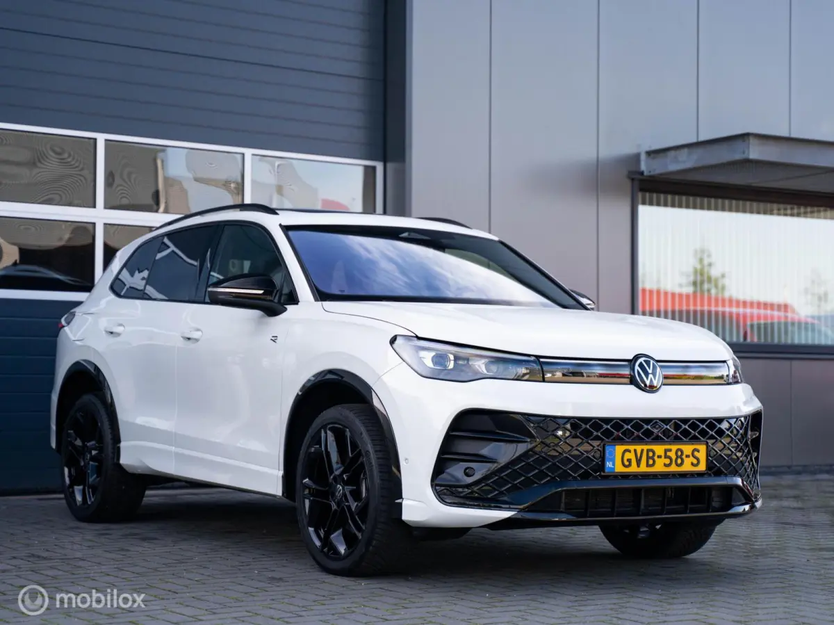 1.5 eHybrid R-Line Pano/HUD/ zeer compleet