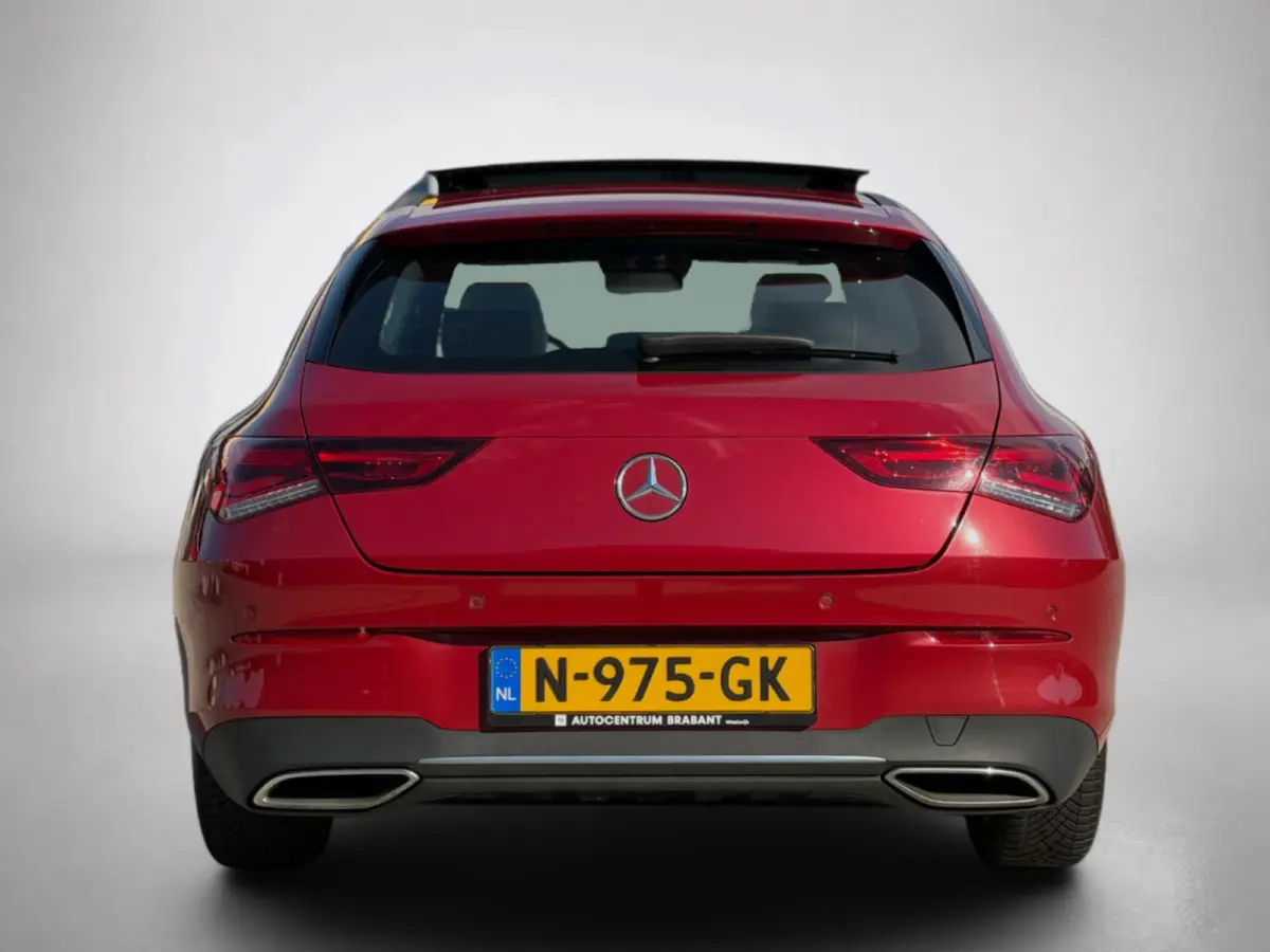 250e Solution AMG Limited (NL-auto, Goed OnderH, Panorama, SfeerV, Carplay, Lane Assist)