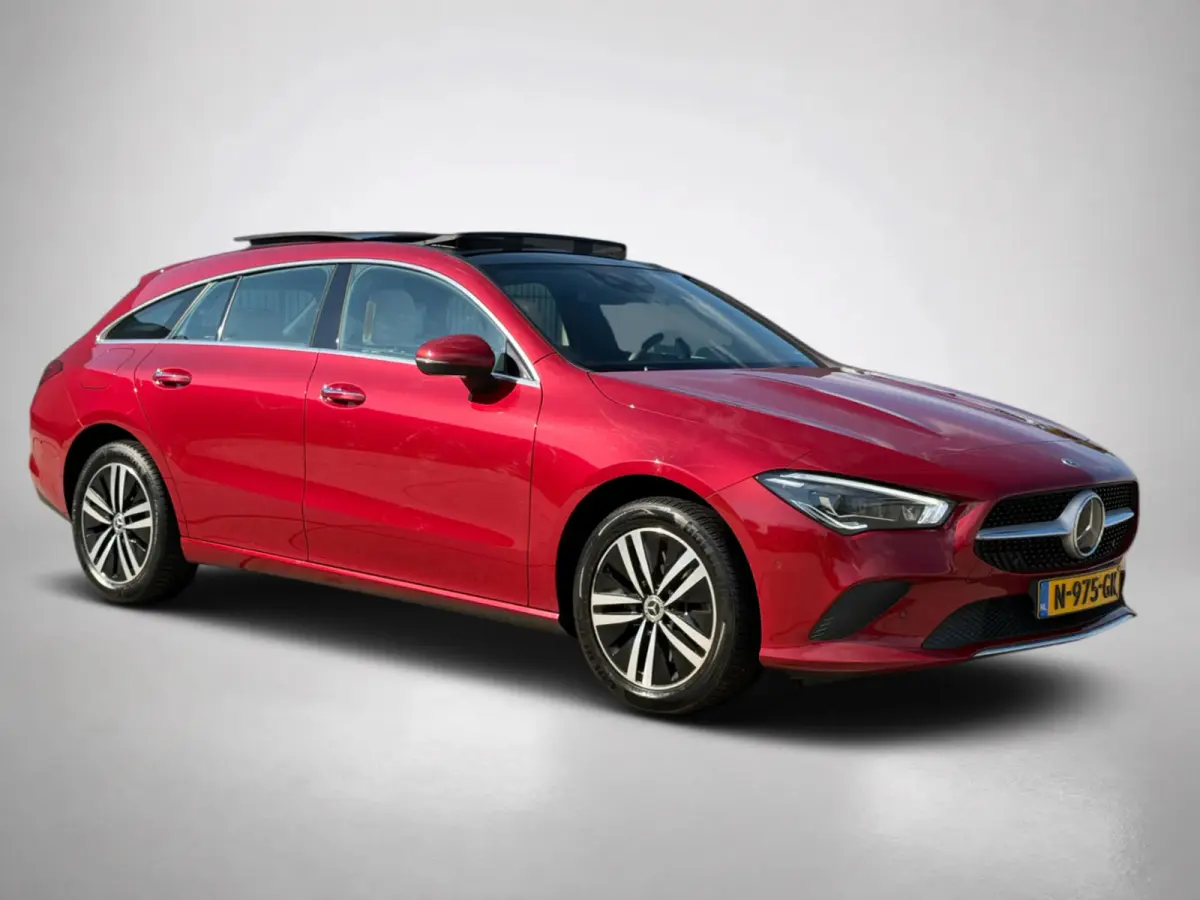 250e Solution AMG Limited (NL-auto, Goed OnderH, Panorama, SfeerV, Carplay, Lane Assist)