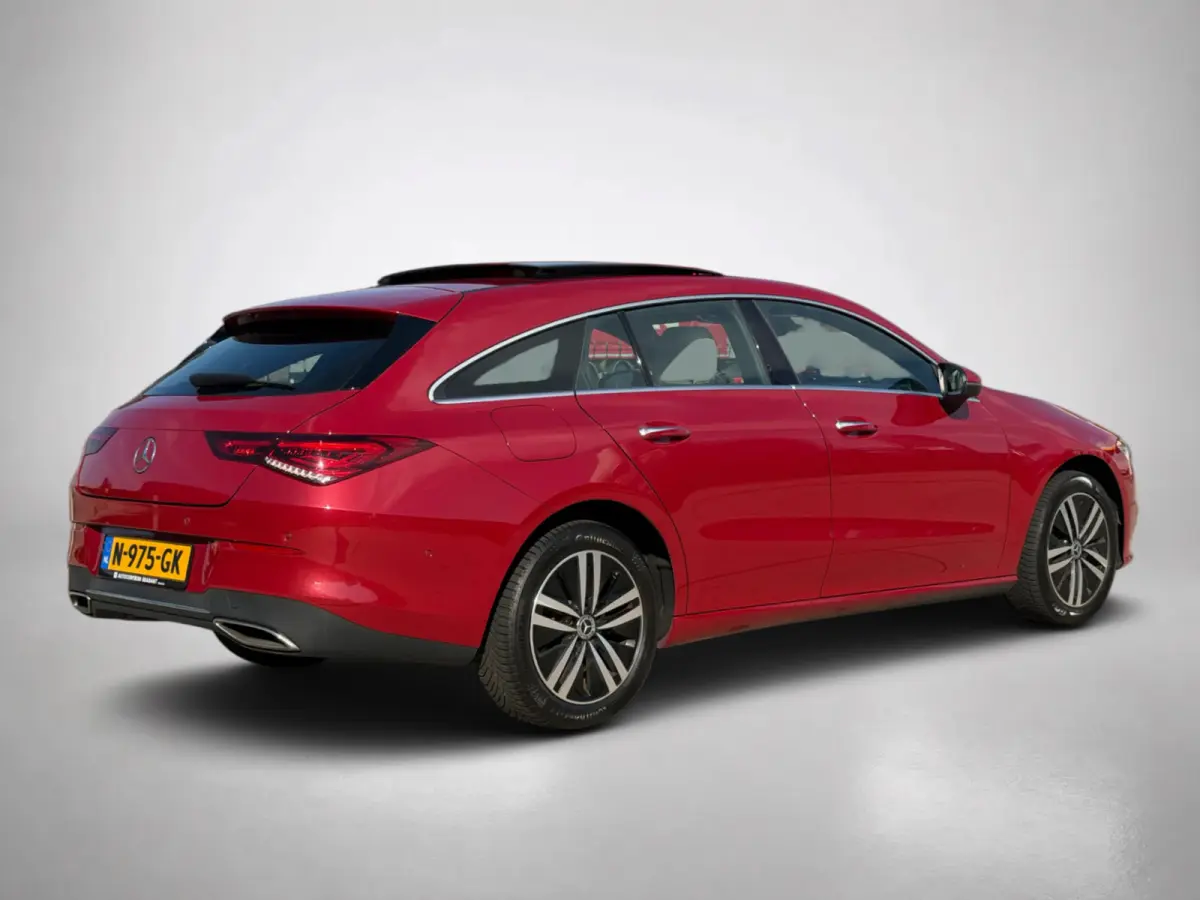250e Solution AMG Limited (NL-auto, Goed OnderH, Panorama, SfeerV, Carplay, Lane Assist)