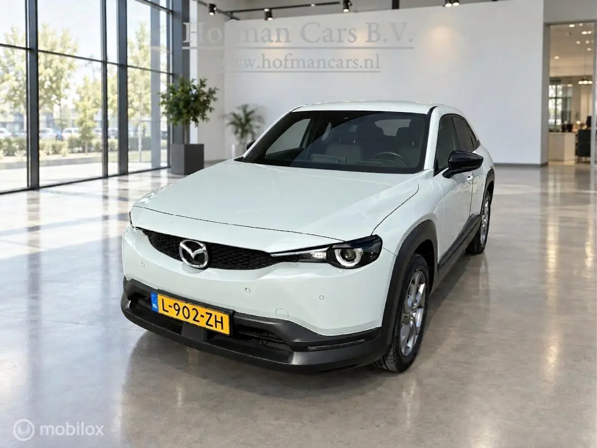 e-SkyActiv 145 36 kWh | 2021 | 44.696 km | SOH 92% | Stoel- en stuurverwarming