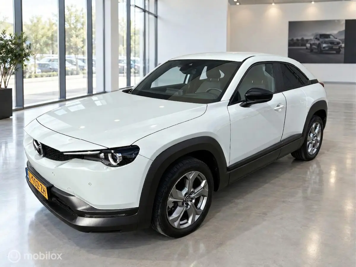 e-SkyActiv 145 36 kWh | 2021 | 44.696 km | SOH 92% | Stoel- en stuurverwarming