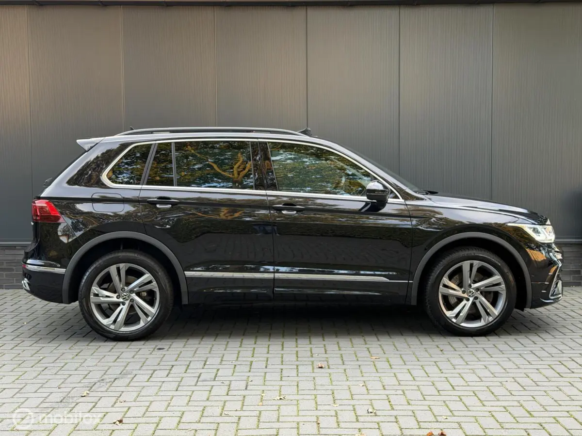 1.4 TSI eHybrid R-Line|HUD|Pano|trekhaak