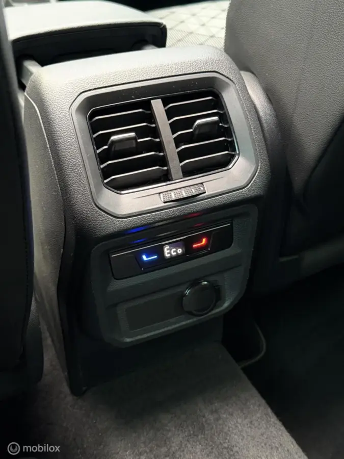 1.4 TSI eHybrid R-Line|HUD|Pano|trekhaak