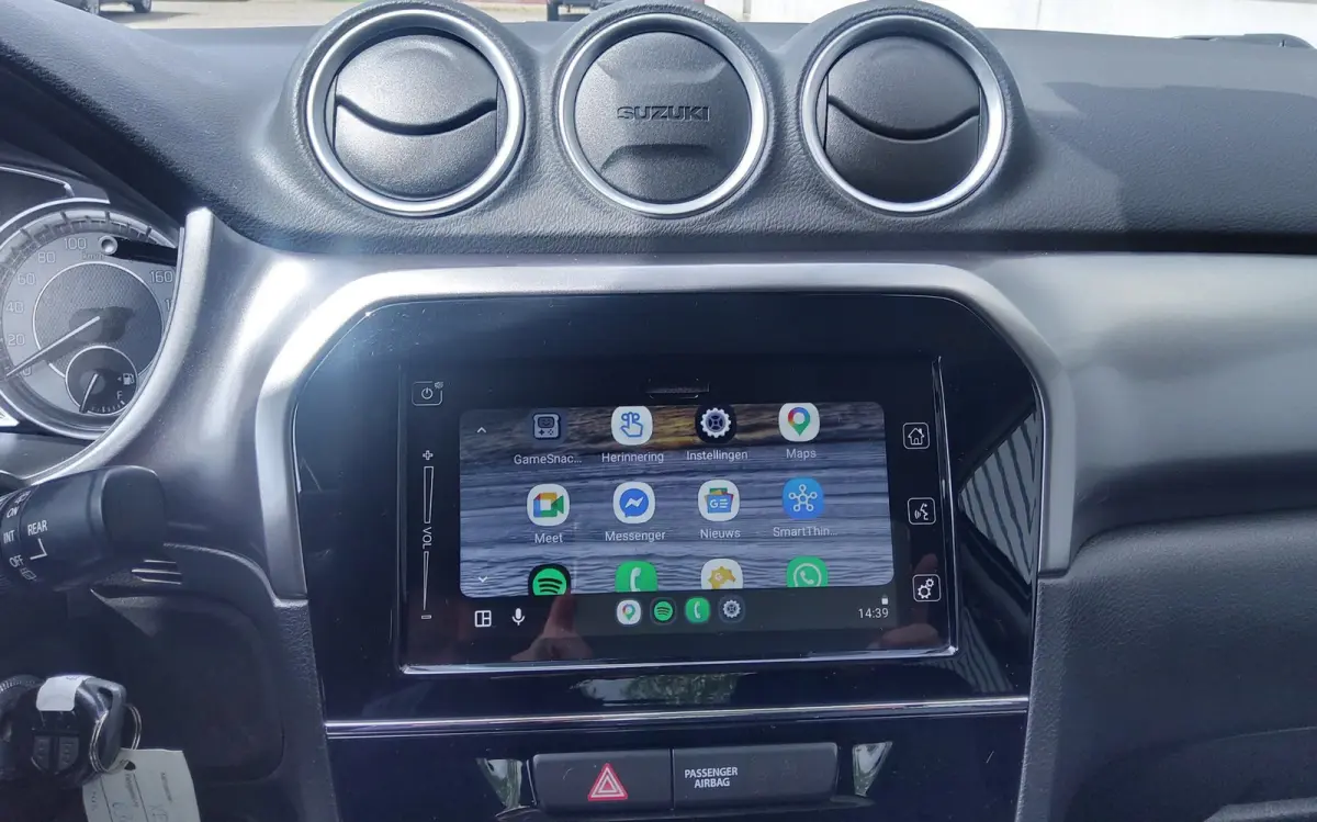 1.0 Boosterjet AllGrip Select|Camera/CarPlay®