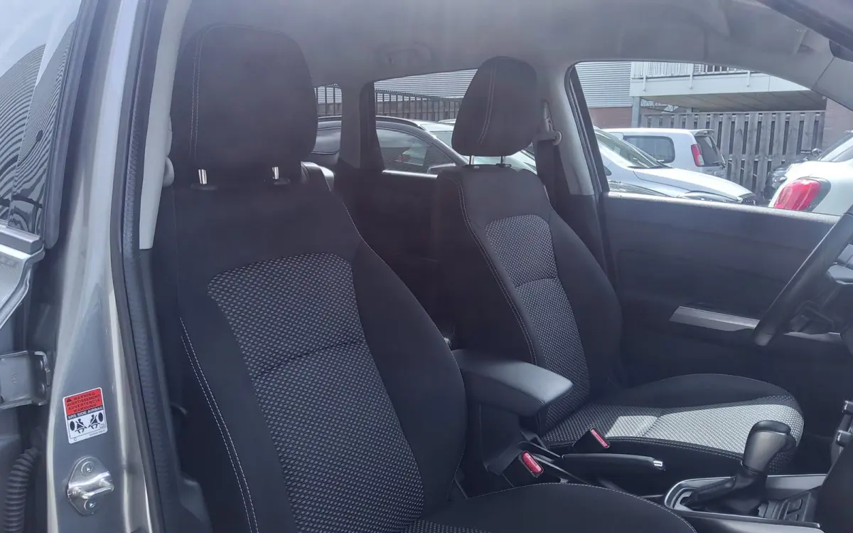 1.0 Boosterjet AllGrip Select|Camera/CarPlay®