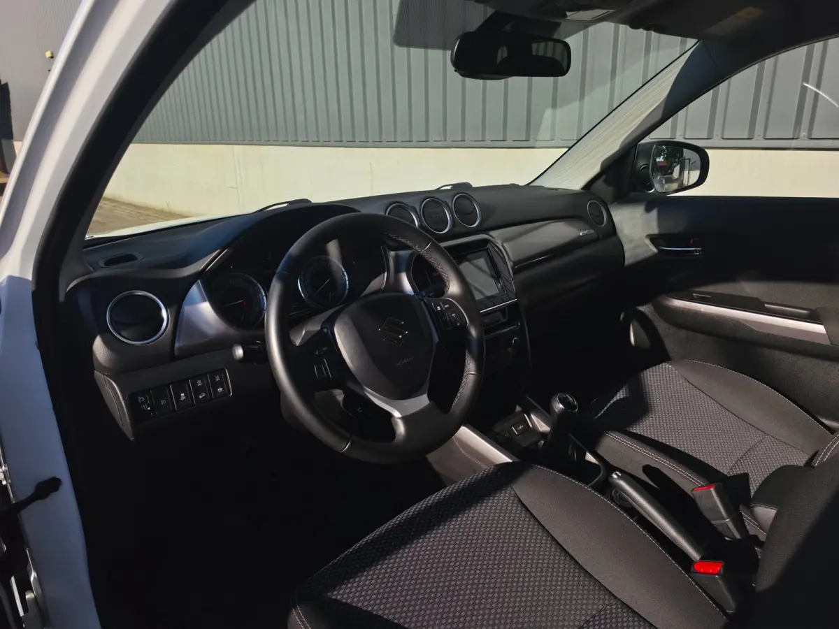 1.0 Boosterjet AllGrip Select|Camera/CarPlay®