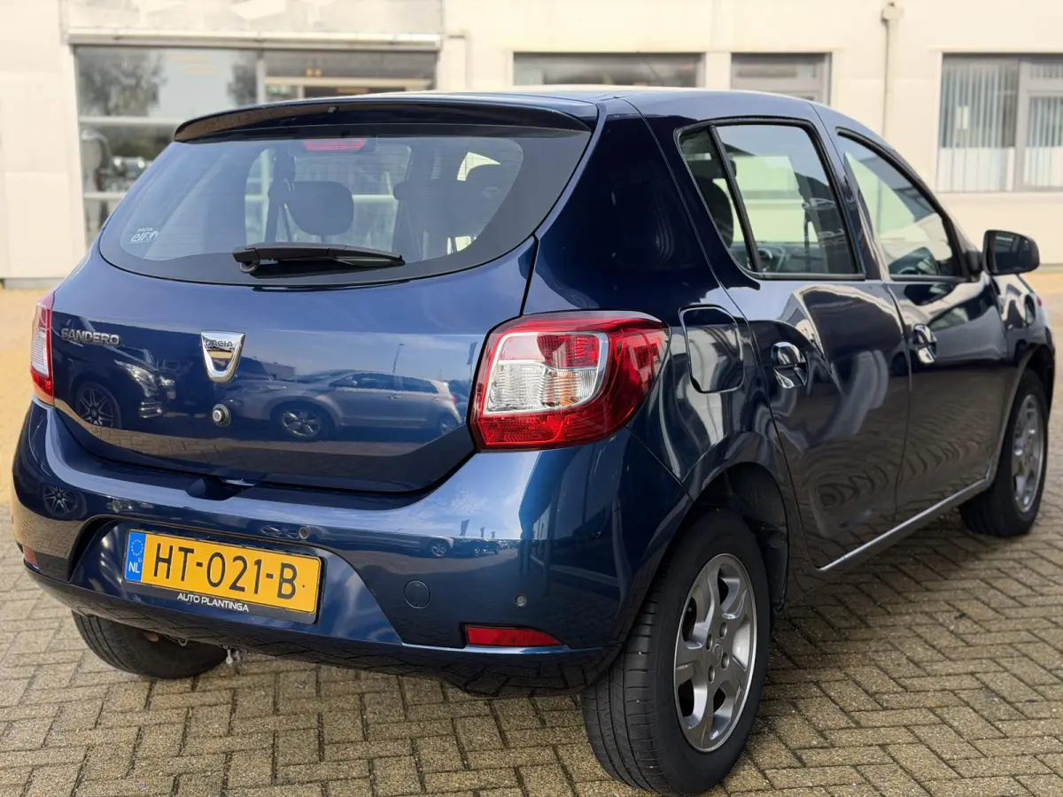 0.9 TCe 10th Anniversary 90PK | 1e Eigenaar | Volledig Dealeronderhouden! | NL AUTO | NAP | Afneembare Trekhaak | Airco | Parkeersensoren | Navigatie | Cruise Control | 2 Sleutels |