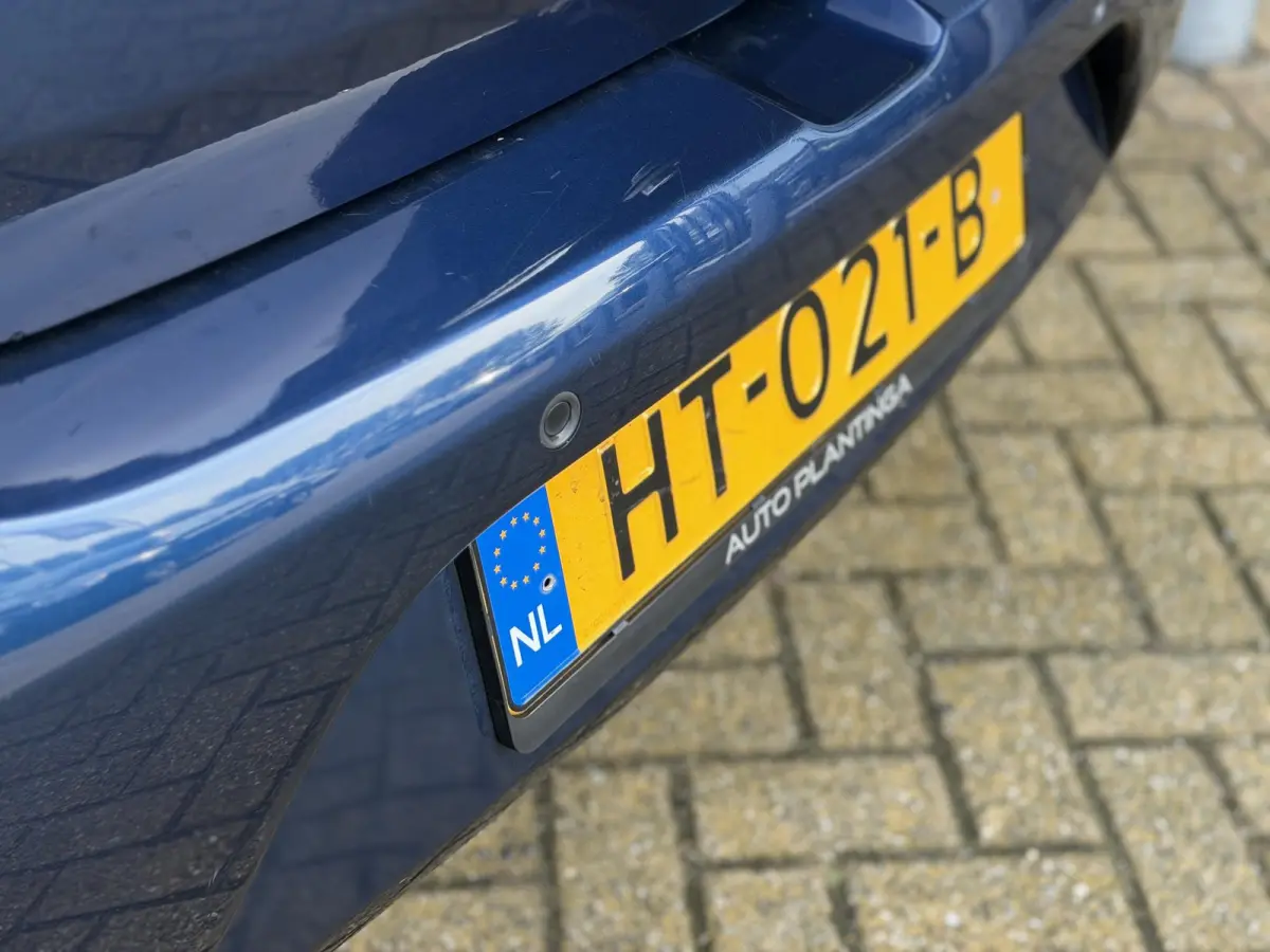0.9 TCe 10th Anniversary 90PK | 1e Eigenaar | Volledig Dealeronderhouden! | NL AUTO | NAP | Afneembare Trekhaak | Airco | Parkeersensoren | Navigatie | Cruise Control | 2 Sleutels |