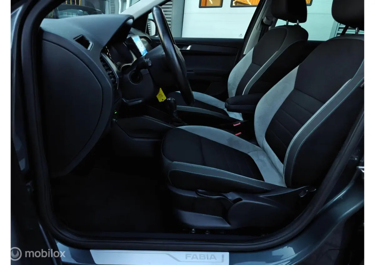 Hatchback 1.2TSi 110pk DSG-7 AUTOMAAT JOY LM PDC