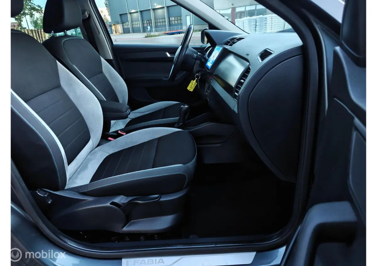 Hatchback 1.2TSi 110pk DSG-7 AUTOMAAT JOY LM PDC