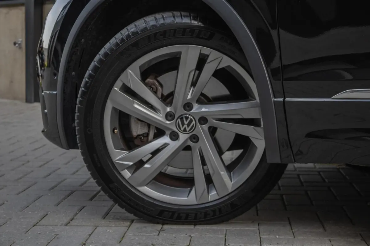 1.4 TSI eHybrid R-Line | IQ-LIGHT | ACC | CARPLAY |