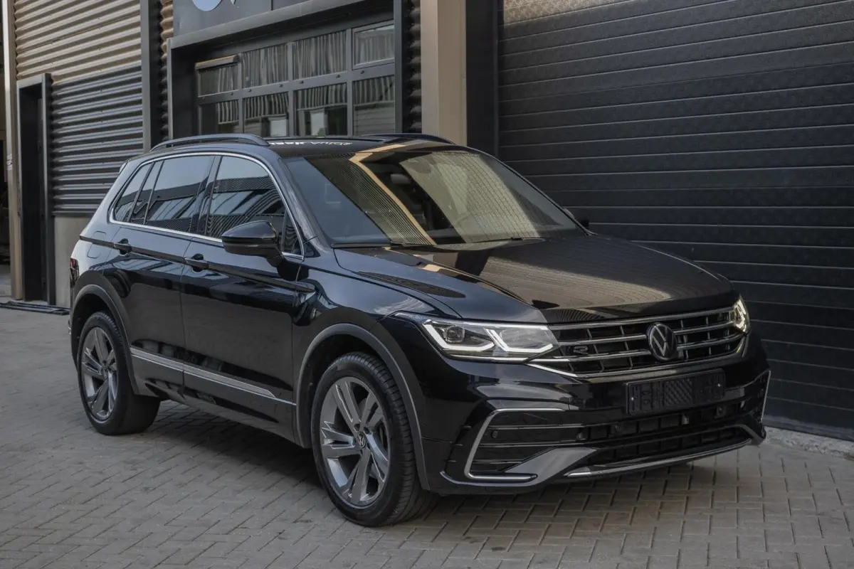 1.4 TSI eHybrid R-Line | IQ-LIGHT | ACC | CARPLAY |