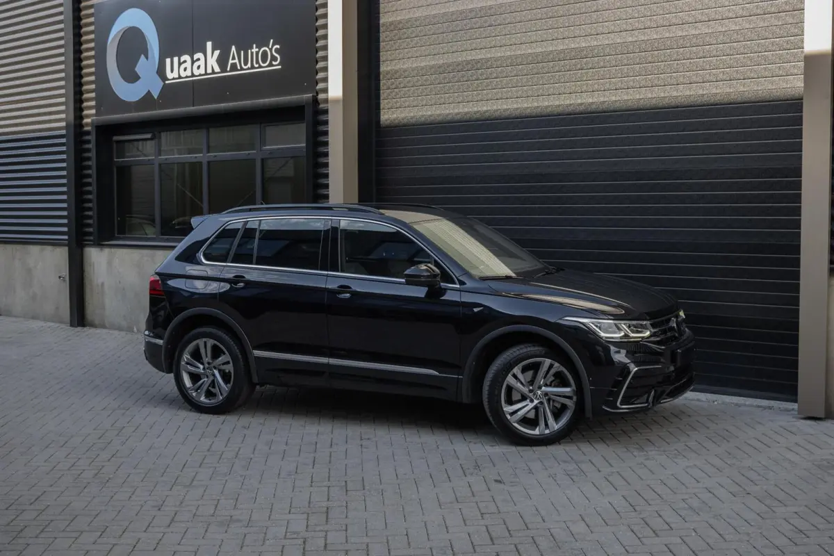 1.4 TSI eHybrid R-Line | IQ-LIGHT | ACC | CARPLAY |