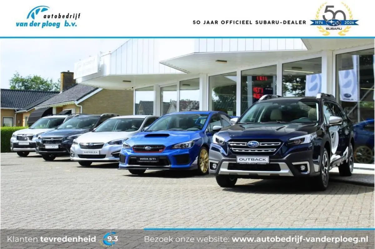 318i Business Edition | Dravitgrau | Navigatie | Lederen bekleding | Sportstoelen | Apple Carplay |