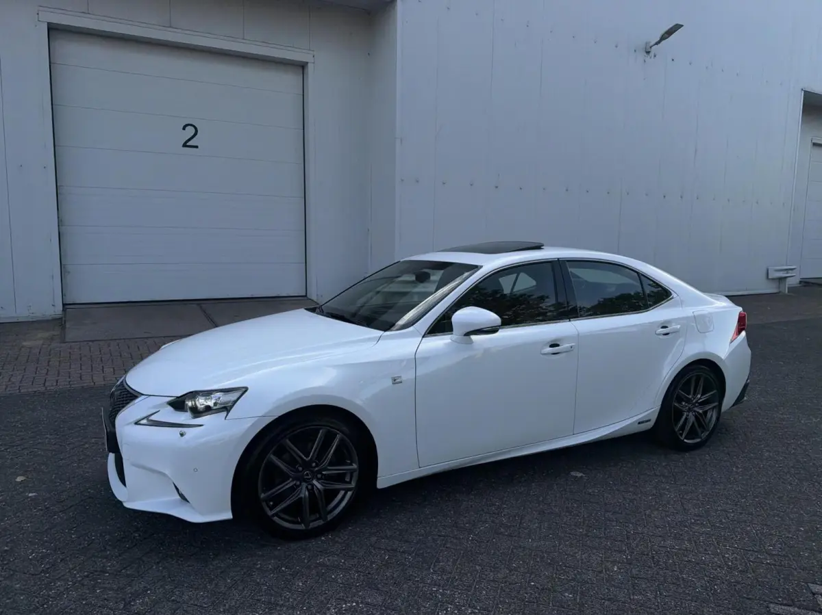 300h F Sport Edition - UNIEK/NAVI/CAMERA/LEER/NAP