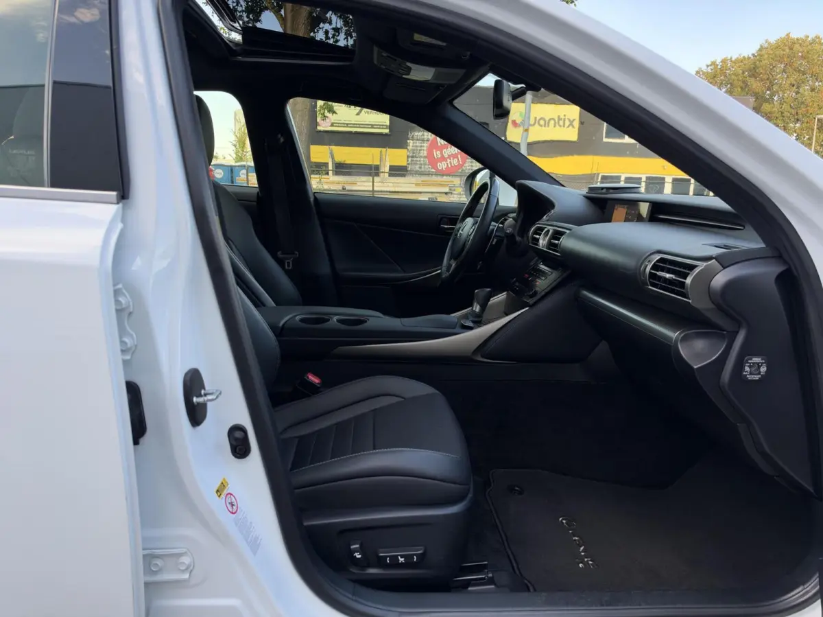 300h F Sport Edition - UNIEK/NAVI/CAMERA/LEER/NAP