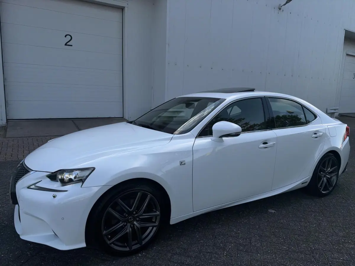300h F Sport Edition - UNIEK/NAVI/CAMERA/LEER/NAP