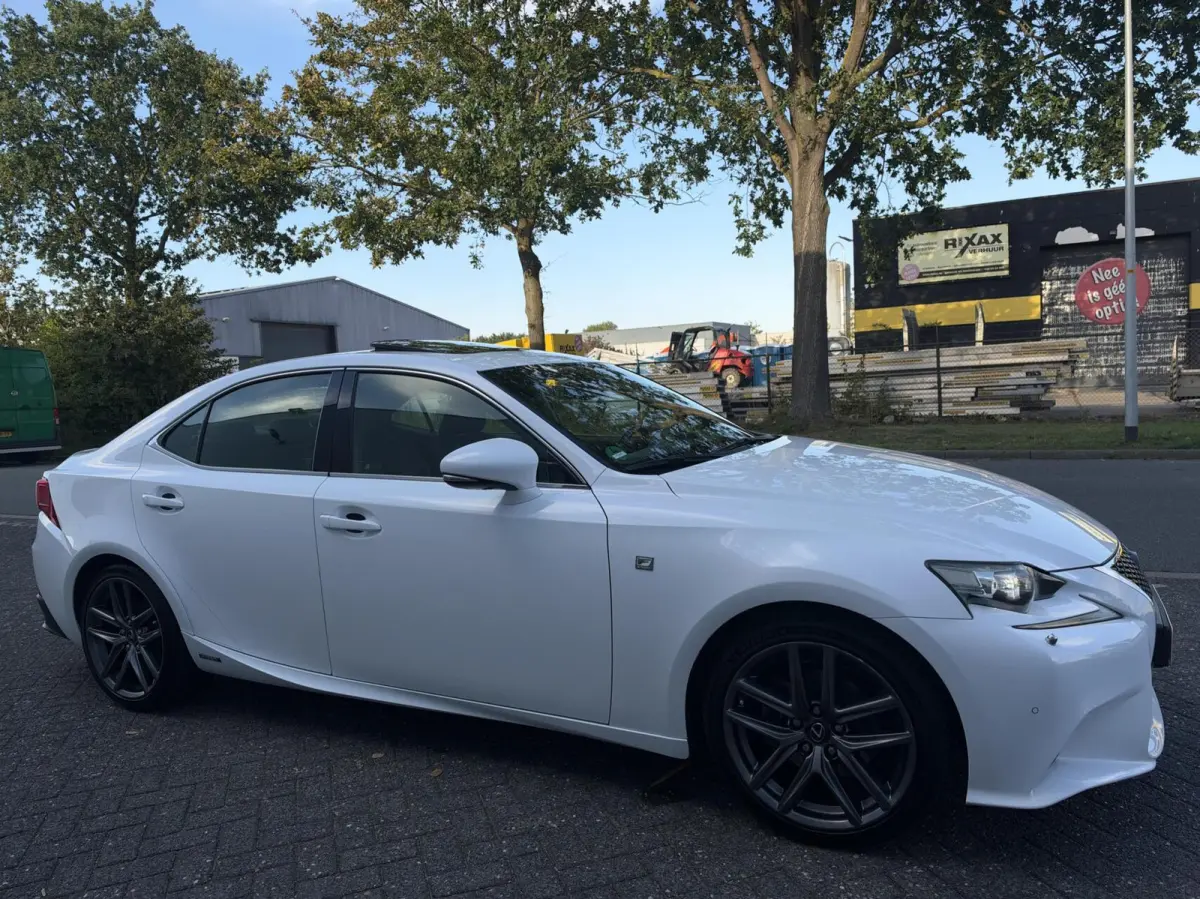 300h F Sport Edition - UNIEK/NAVI/CAMERA/LEER/NAP