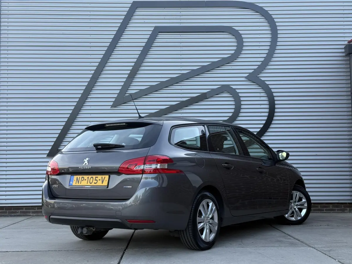 1.2 PureTech Style 2e Eigenaar|Clima|Cruise|Trekhaak|Navi|Elek ramen|Lm velgen|Nieuwe APK bij aflevering