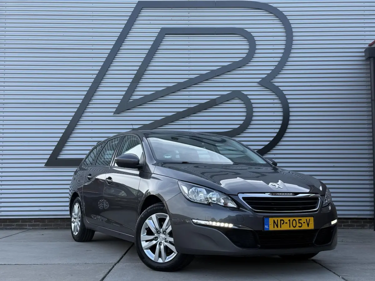 1.2 PureTech Style 2e Eigenaar|Clima|Cruise|Trekhaak|Navi|Elek ramen|Lm velgen|Nieuwe APK bij aflevering