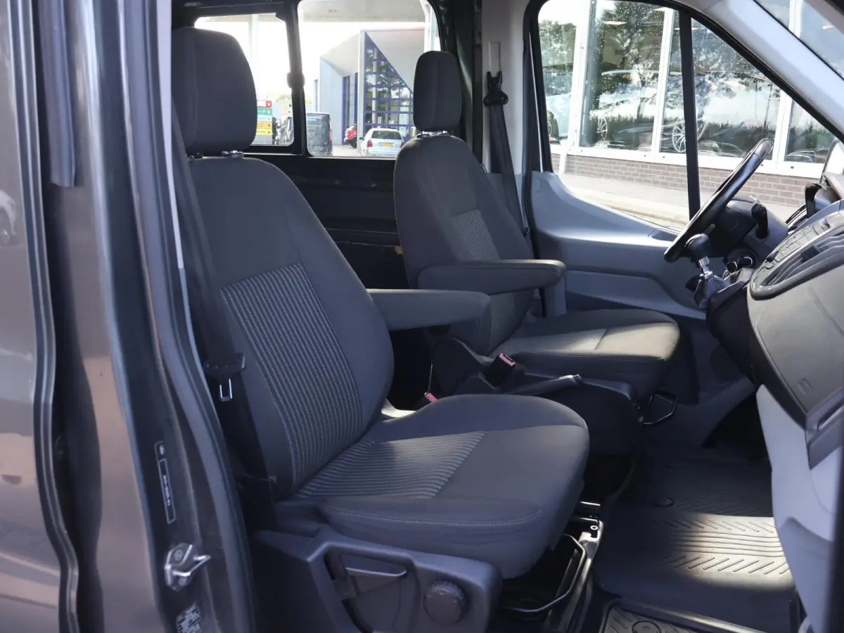 330 2.0 TDCI 130 PK L2H2 DUBBEL CABINE 5-PERS. *85.969 KM* | EURO 6 | TREKHAAK 2650 KG | LMV