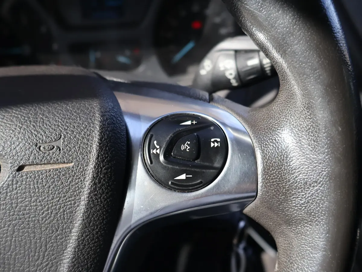 330 2.0 TDCI 130 PK L2H2 DUBBEL CABINE 5-PERS. *85.969 KM* | EURO 6 | TREKHAAK 2650 KG | LMV