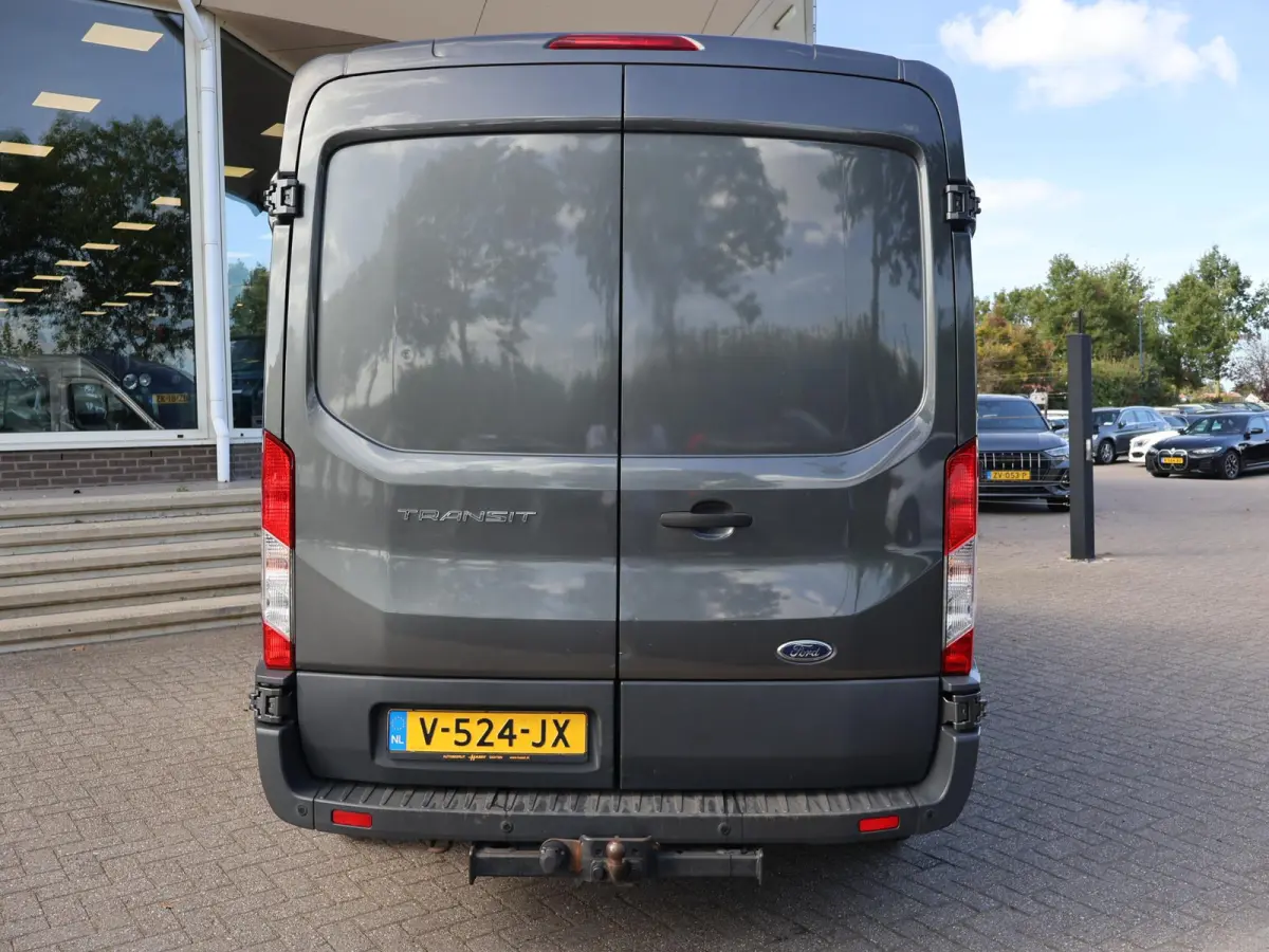 330 2.0 TDCI 130 PK L2H2 DUBBEL CABINE 5-PERS. *85.969 KM* | EURO 6 | TREKHAAK 2650 KG | LMV