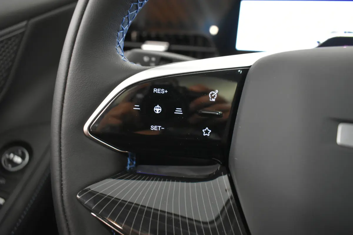 Exclusive 61 kWh | 405 km WLTP | Pano | Leder