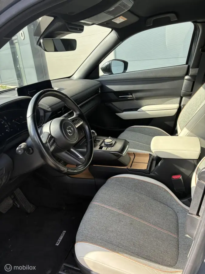 e-SkyActiv 145 36 kWh | SOH 94,25% | Camera | Stoel- & stuurverwarming | 49.732 km