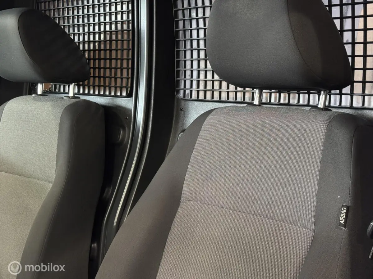 2.0 TDI Econ. Business [ NAP airco Bluetooth ]