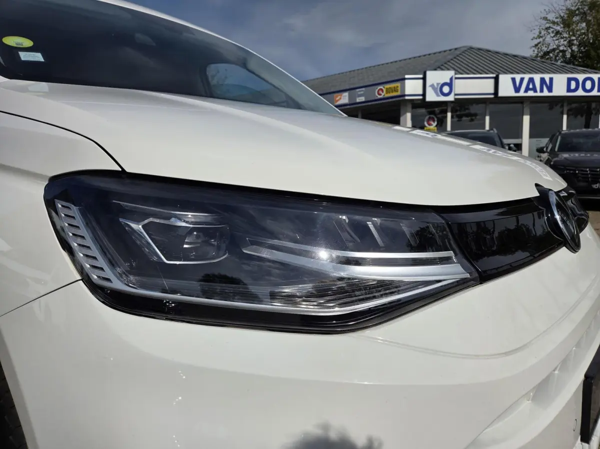 2.0 TDI Style Automaat | Virtual / Carplay / Camera / LED / Keyless / Bumpers in kleur | Zéér luxe!