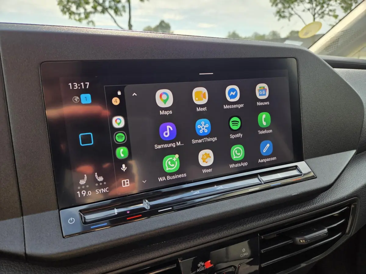 2.0 TDI Style Automaat | Virtual / Carplay / Camera / LED / Keyless / Bumpers in kleur | Zéér luxe!
