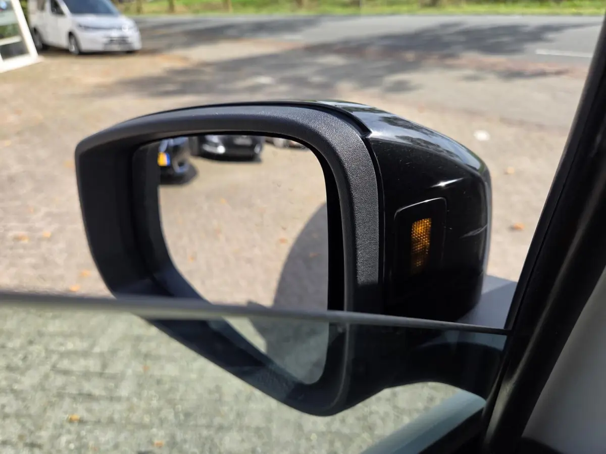 2.0 TDI Style Automaat | Virtual / Carplay / Camera / LED / Keyless / Bumpers in kleur | Zéér luxe!
