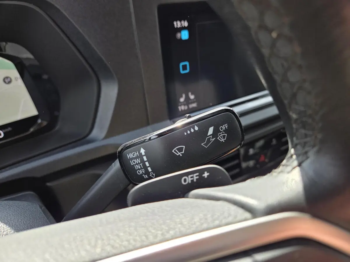 2.0 TDI Style Automaat | Virtual / Carplay / Camera / LED / Keyless / Bumpers in kleur | Zéér luxe!