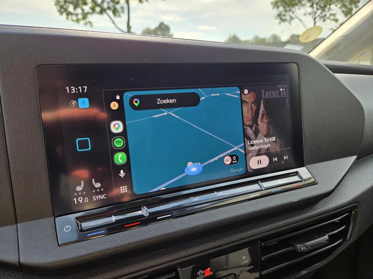 2.0 TDI Style Automaat | Virtual / Carplay / Camera / LED / Keyless / Bumpers in kleur | Zéér luxe!