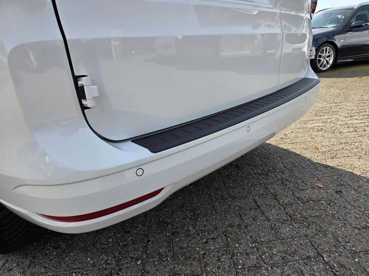 2.0 TDI Style Automaat | Virtual / Carplay / Camera / LED / Keyless / Bumpers in kleur | Zéér luxe!