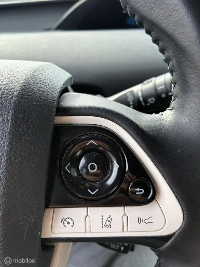 1.8 Dynamic | Hybrid | HUD | Navigatie | Lane Keeping | Stoelverwarming