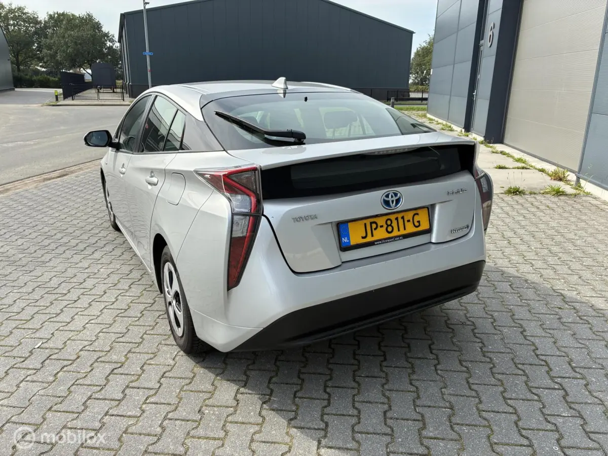 1.8 Dynamic | Hybrid | HUD | Navigatie | Lane Keeping | Stoelverwarming