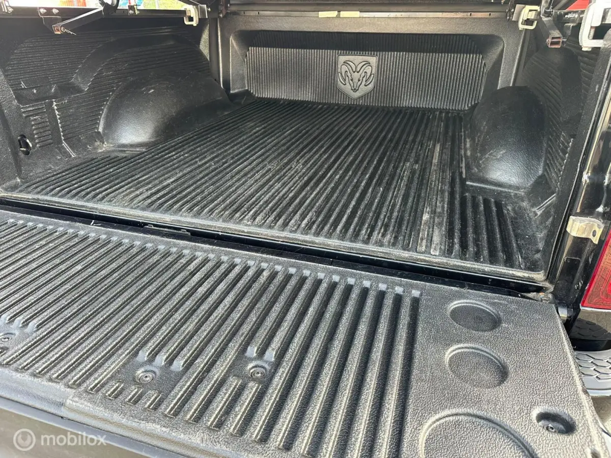 1500 5.7 V8 Sport Crew Cab 6'4 Marge