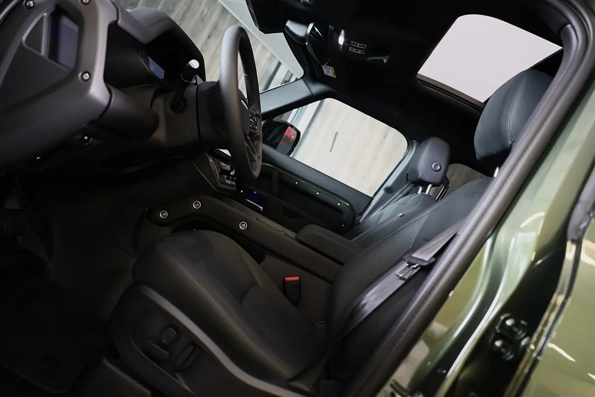 2.0 P300e 110 X-Dynamic SE FACELIFT / Memory / Leder / Meridian / Acc / 360 Camera / Open Panoramadak