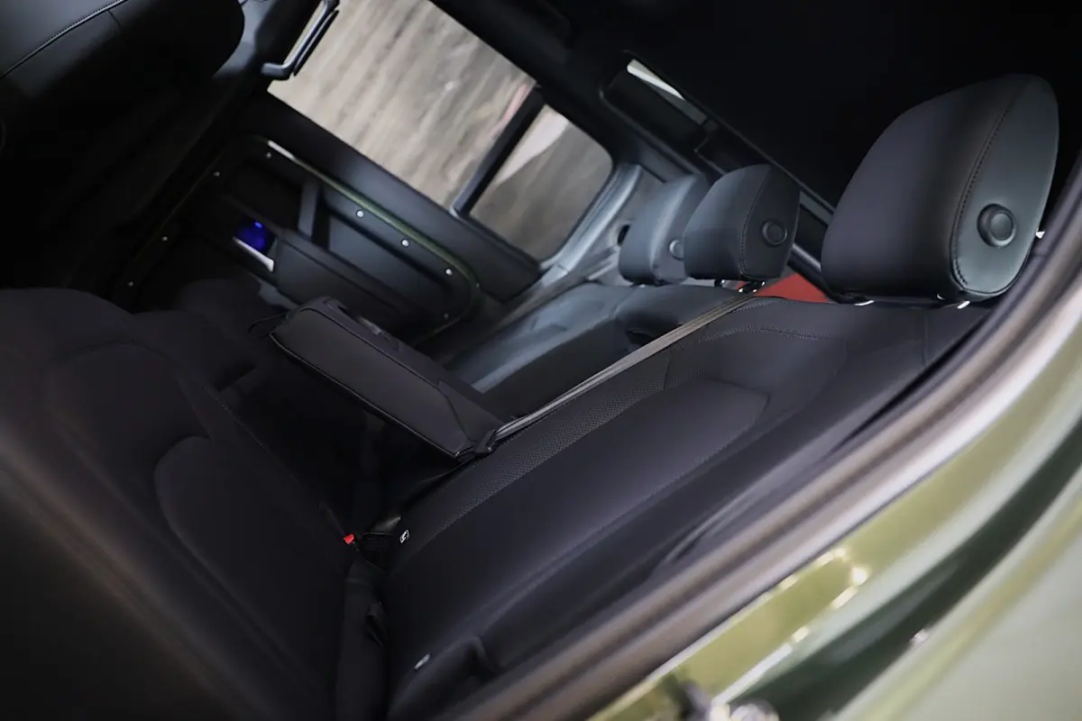 2.0 P300e 110 X-Dynamic SE FACELIFT / Memory / Leder / Meridian / Acc / 360 Camera / Open Panoramadak