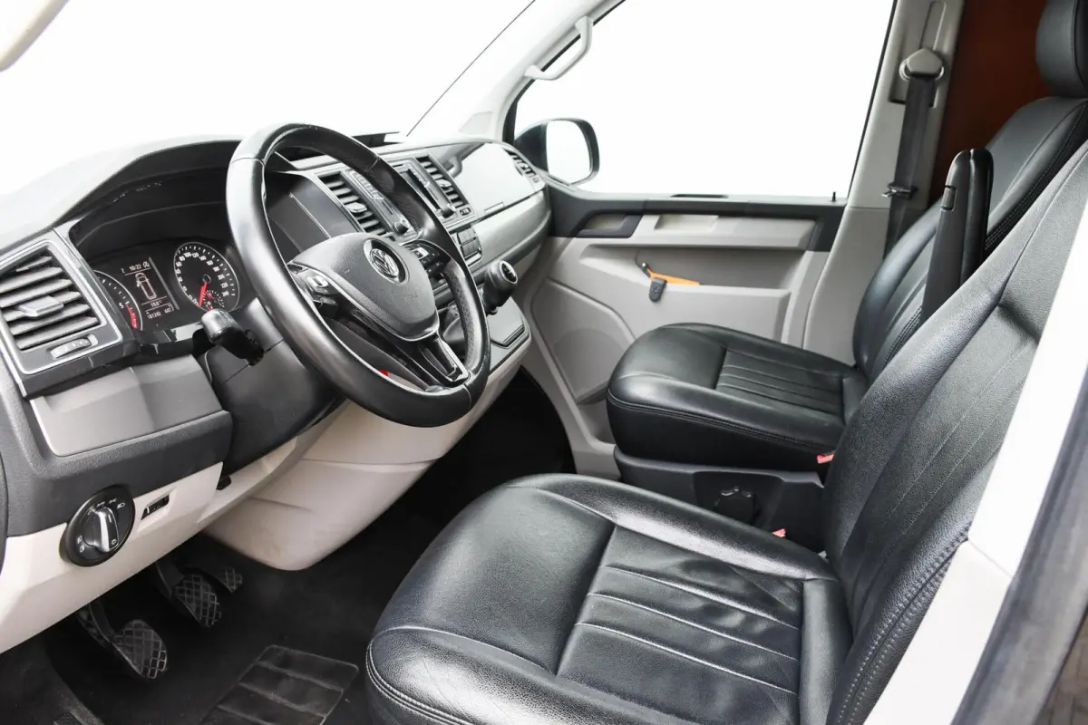 2.0 TDI L1H1 Highline LEER Carplay OZ