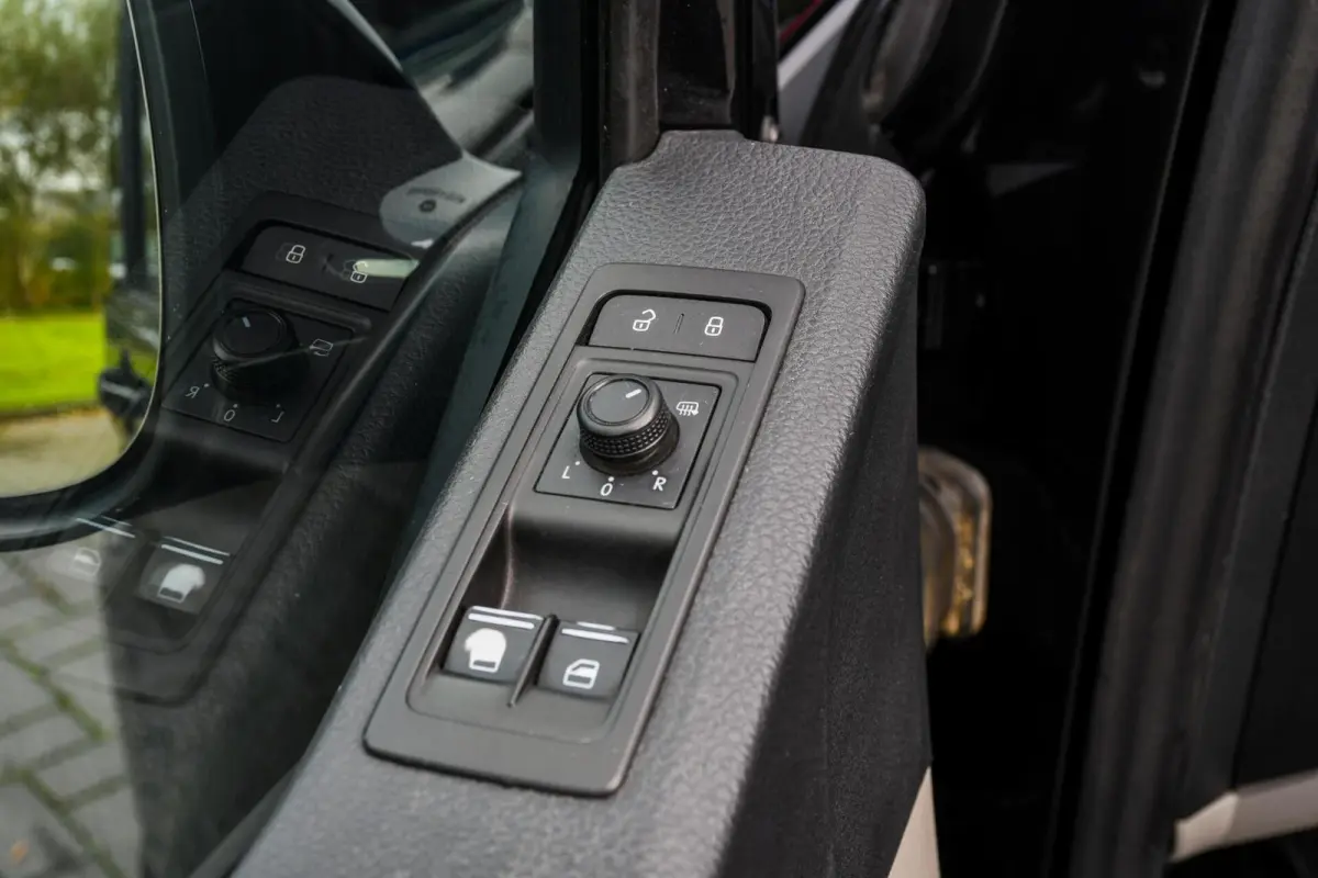 2.0 TDI L1H1 Highline LEER Carplay OZ