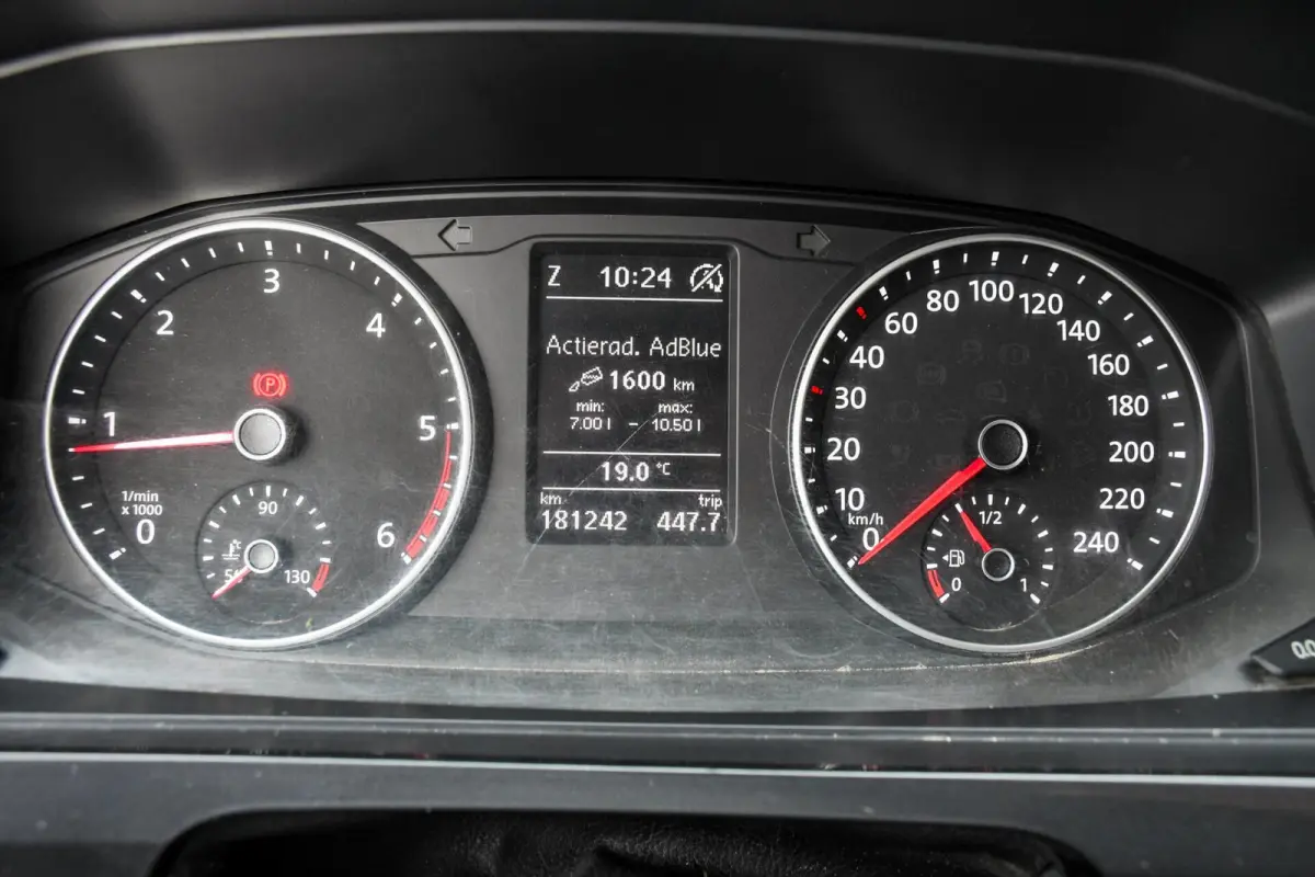 2.0 TDI L1H1 Highline LEER Carplay OZ