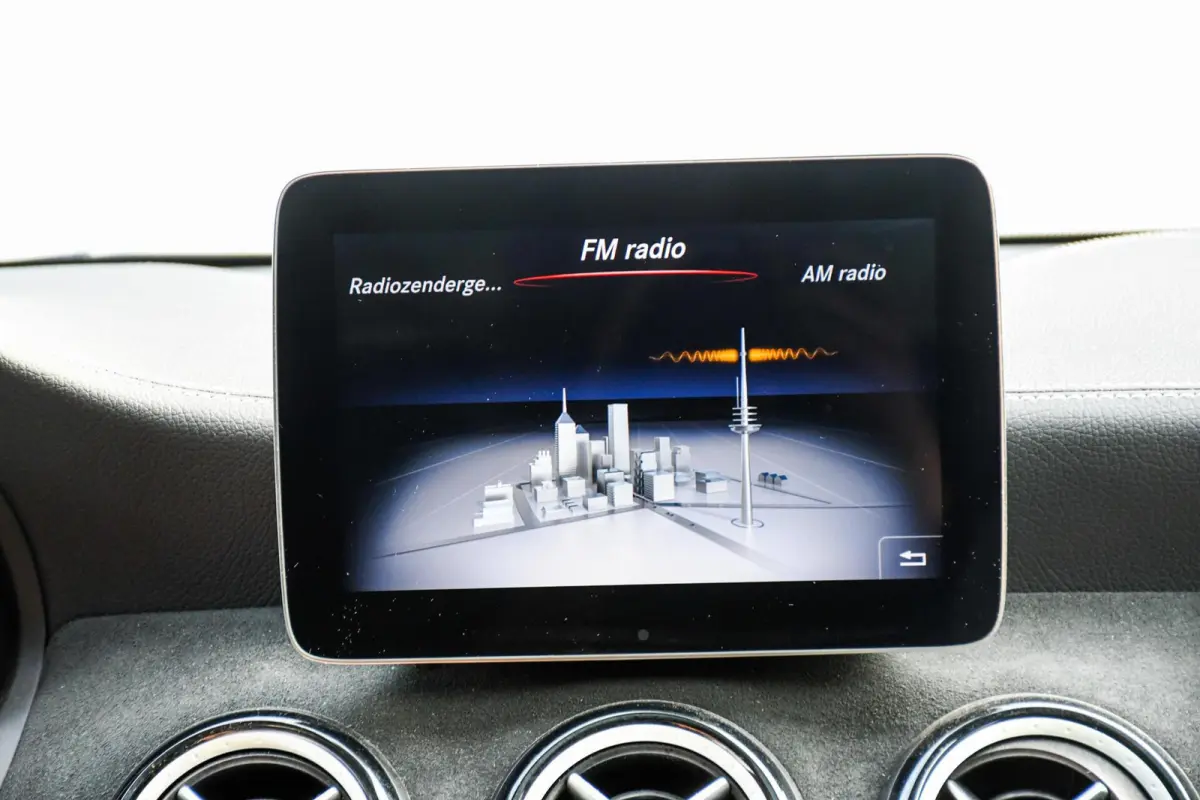180 EDITION AMG Panoramadak Night Camera