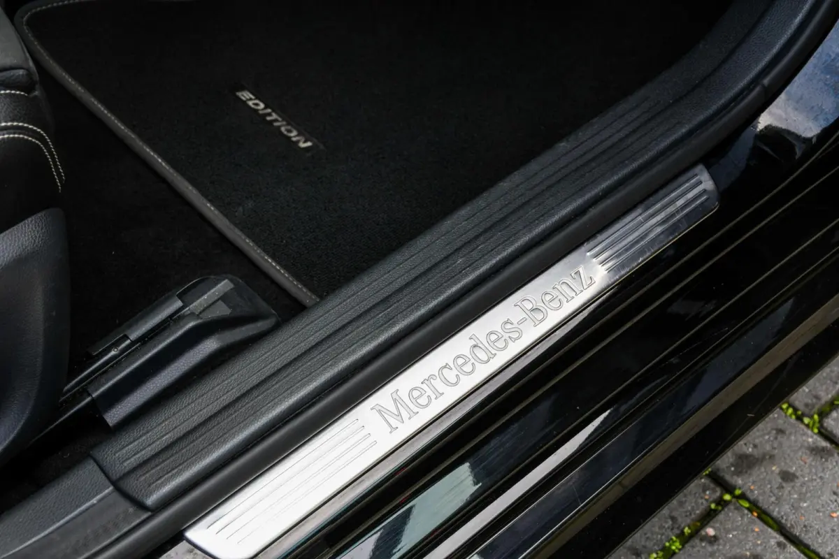 180 EDITION AMG Panoramadak Night Camera