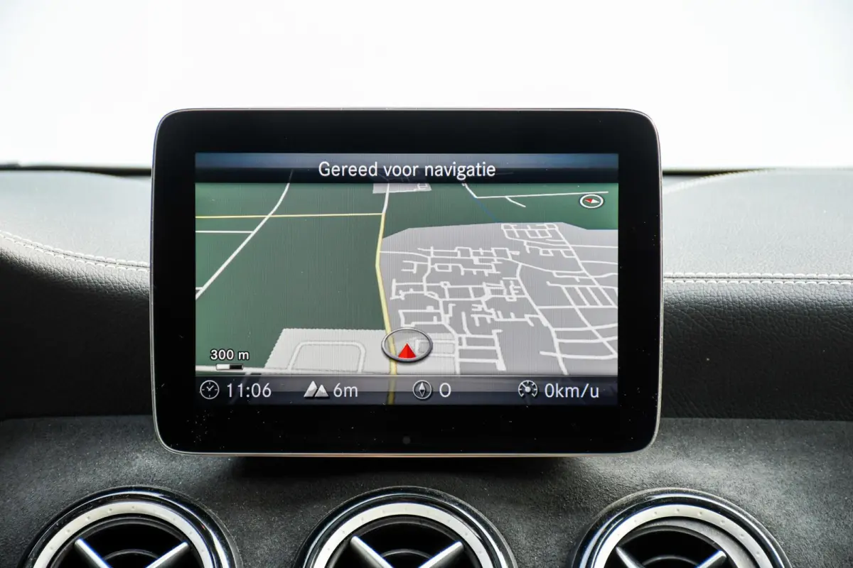180 EDITION AMG Panoramadak Night Camera