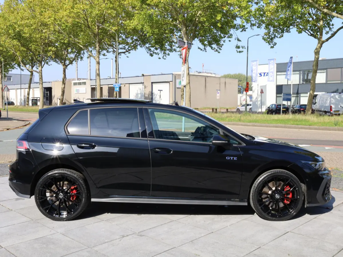 GTE 1.5 eHybrid 272PK | Panodak | Leer | 19"Inch | Black Style | Garantie 2031 | Head-up | Stoel Ventilatie | Memory |