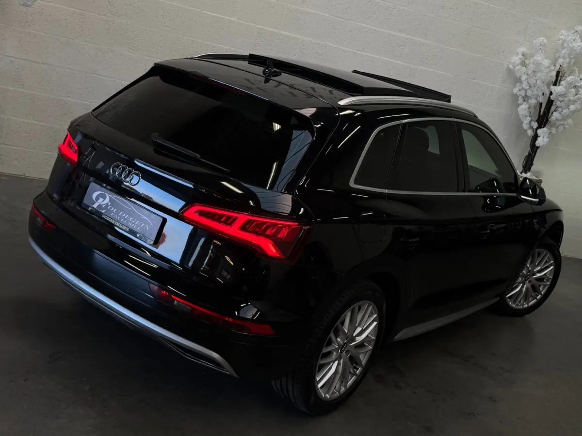 2.0 TFSI Quattro Sport / Trekhaak / Luchtvering / Carplay / Pano / Sfeerver / Keyless / Camera / Adaptive Cruise / Virtual